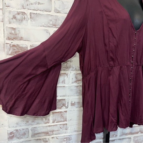 Torrid Women's Burgundy Button-Down Top 1X - Picture 4 of 5